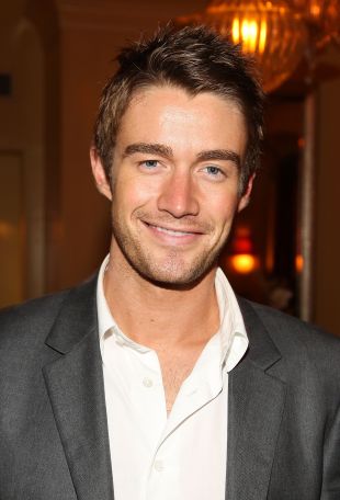 Robert Buckley | Biography, Movie Highlights and Photos | AllMovie